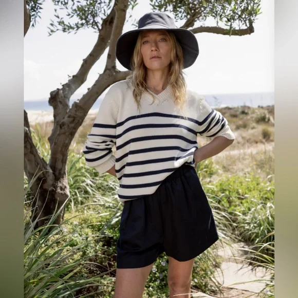 Jenni Kayne Cotton Kate V-Neck - Picture 6 of 7